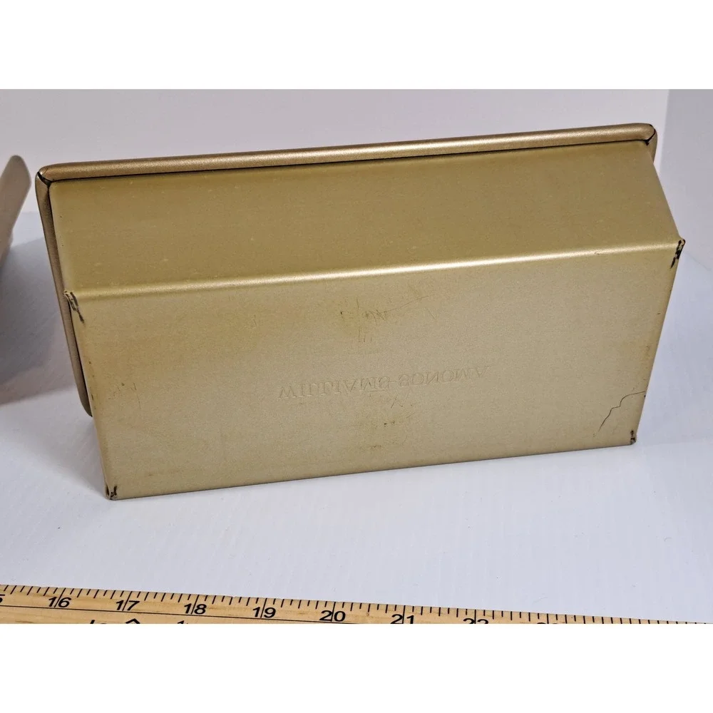 Williams Sonoma Goldtouch Nonstick Meatloaf Pan with Removable Insert Gold 9x5x3